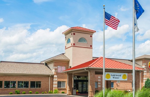 Edinburgh Hotel | Comfort Inn Near Indiana Premium Outlets