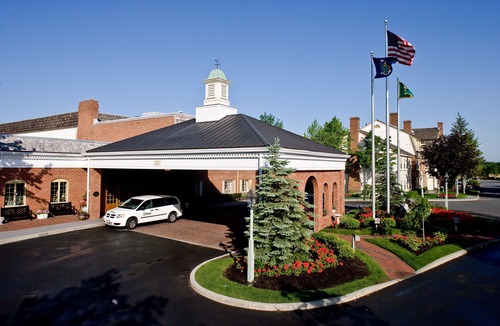 Newtonville Hotel | Crowne Plaza Albany - the Desmond Hotel