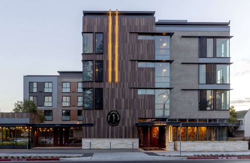 Davis Hotel | University Park Inn & Suites