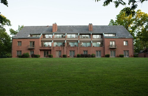 New Harmony Hotel | New Harmony Inn Resort and Conference Center