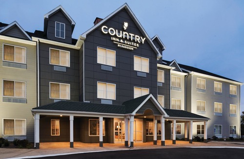 Southport Hotel | Country Inn & Suites by Radisson, Indianapolis South, IN