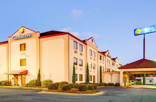 Columbus Hotel | Comfort Inn Columbus