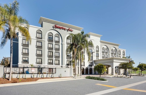Harbor Hotel | Hampton Inn Los Angeles/Carson
