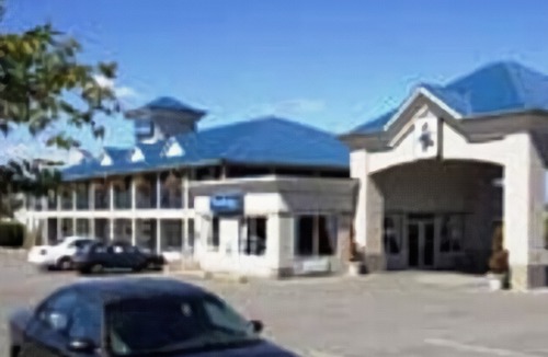 Langley Hotel | Travelodge by Wyndham Langley