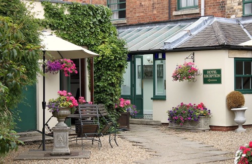 Oakham Hotel | Brook Whipper-in Hotel