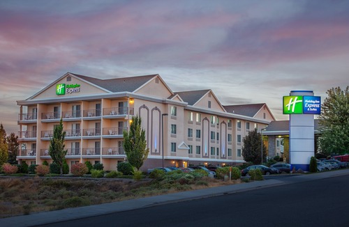 South Richland Hotel | Holiday Inn Express Hotel & Suites Richland