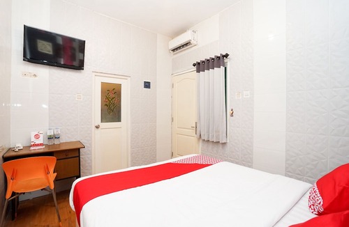 Mojokerto Hotel | OYO 425 Mojokerto Guesthouse