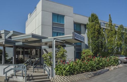 Fallsview Hotel | Rodeway Inn Fallsview
