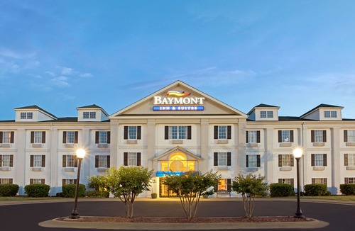 Pearl Hotel | Baymont by Wyndham Pearl