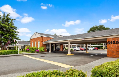 Lakewood Hotel | Best Western Lakewood