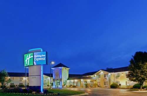 Frederick Hotel | Country Inn & Suites by Radisson, Frederick, MD