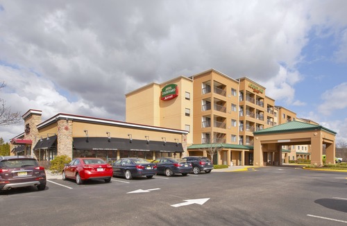 Somerset Hotel | Courtyard Somerset by Marriott