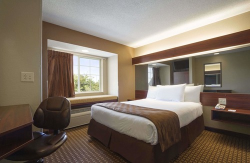 Duncan Hotel | Microtel Inn by Wyndham Spartanburg Duncan