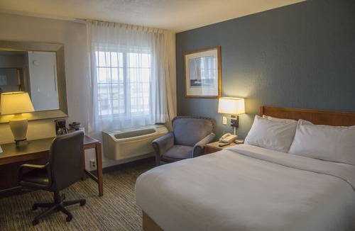 Manitowoc Hotel | Harbor Town Inn