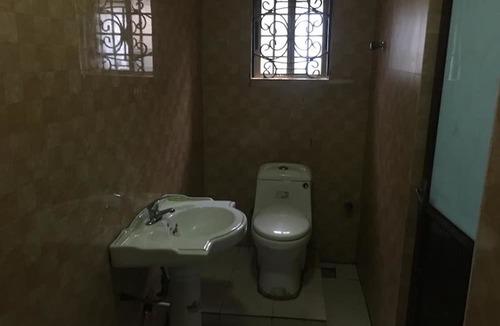 Oshodi-Isolo Hotel | Royal Castle Hotel