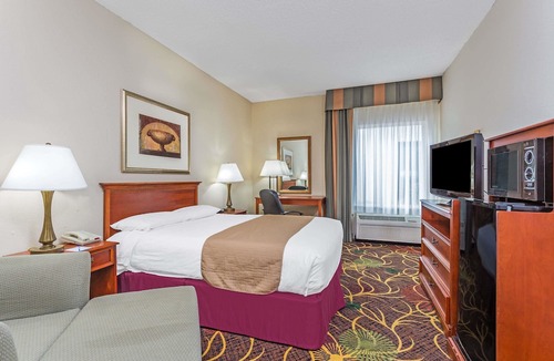 Cornelia Hotel | Baymont by Wyndham Cornelia