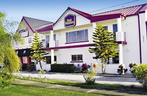 Titusville Hotel | Best Western Space Shuttle Inn