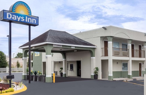 Goose Creek Hotel | Days Inn by Wyndham Goose Creek