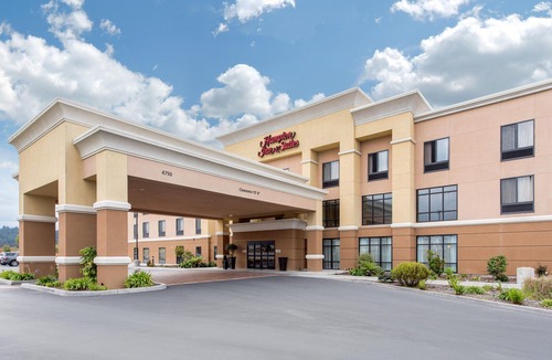 Pacific Hotel | Hampton Inn & Suites Arcata