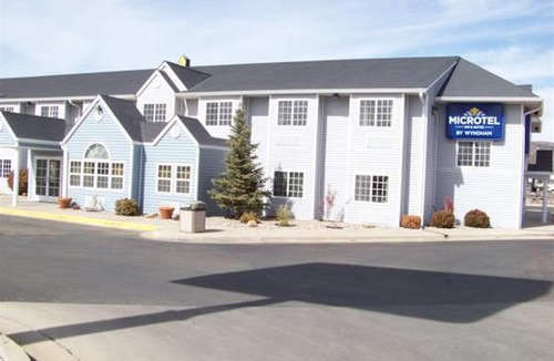 Raton Hotel | Microtel Inn & Suites by Wyndham Raton