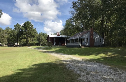 Alcorn State Hotel | Canemount Plantation Inn