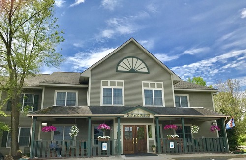 Fayetteville Hotel | The Craftsman Inn & Suites
