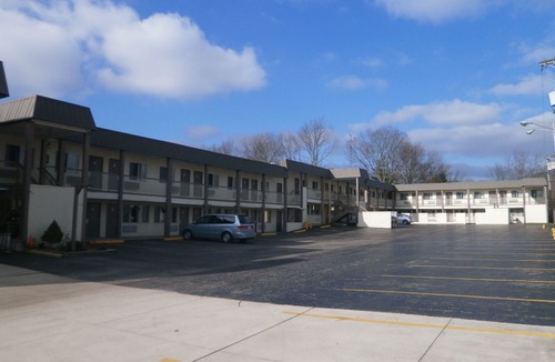 Richmond Hotel | Richmond Inn and Suites