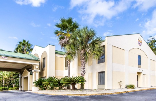 Darien Hotel | Econo Lodge Darien