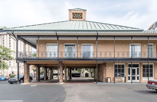 Central Business District Hotel | Quality Inn Downtown Historic District