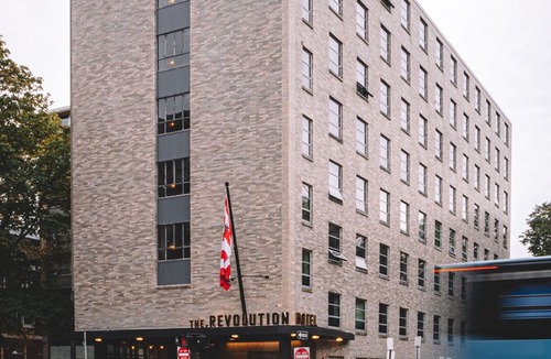 Columbus Hotel | The Revolution Hotel