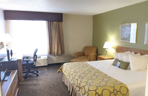 Rockford Hotel | Baymont by Wyndham Rockford