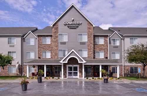 Carter Lake Hotel | Country Inn & Suites by Radisson, Omaha Airport, IA