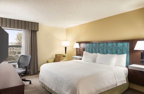 Poland Hotel | Hampton Inn Youngstown/Boardman