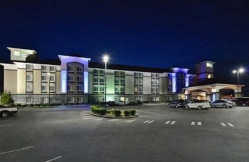 Fort Lewis Hotel | Holiday Inn Express Hotel & Suites Tacoma South - Lakewood, an IHG Hotel