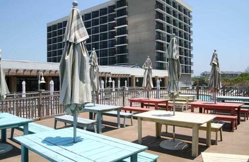 Atlantic Beach Hotel | DoubleTree by Hilton Atlantic Beach Oceanfront