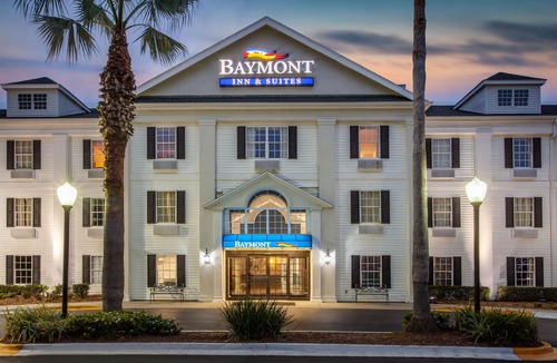 Southpoint Hotel | Baymont by Wyndham Jacksonville/Butler Blvd