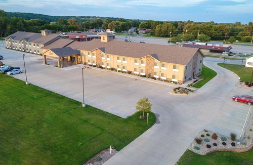 Fort Madison Hotel | Cobblestone Inn & Suites - Fort Madison