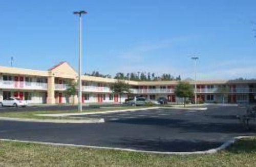 Melbourne Hotel | Days Inn by Wyndham Melbourne