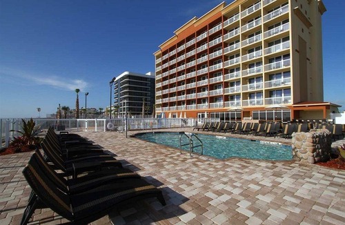 Daytona Beach Hotel | Hampton Inn Daytona Beach/Beachfront
