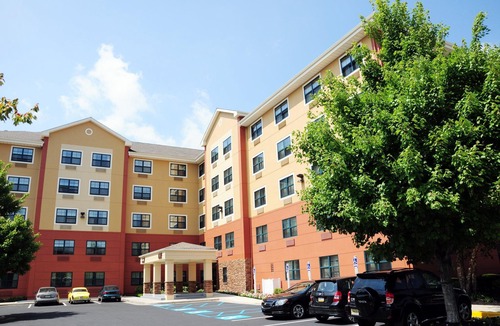 Rutherford Hotel | Extended Stay America Suites - Meadowlands - Rutherford