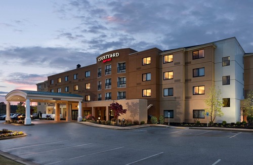 Jackson Hotel | Courtyard by Marriott Jackson