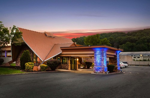 North Plainfield Hotel | Howard Johnson by Wyndham North Plainfield
