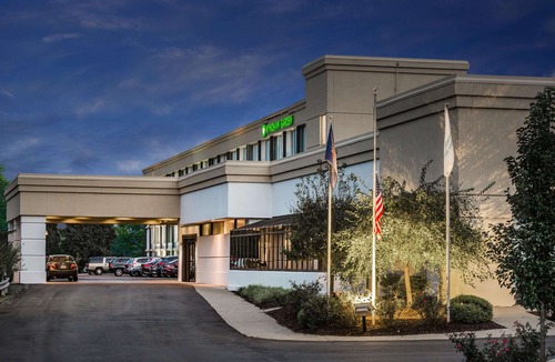 McKnight Hotel | Wyndham Garden Inn Pittsburgh Airport