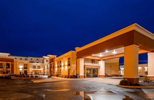 Alton Hotel | Best Western Plus Parkway Hotel