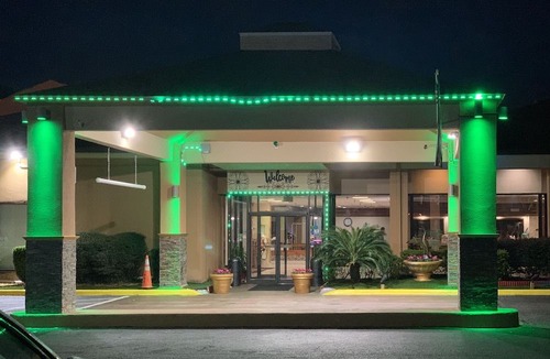 Northeast Pensacola Hotel | Quality Inn & Suites Pensacola Bayview