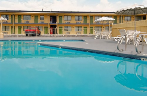 Bellmead Hotel | Days Inn by Wyndham Waco