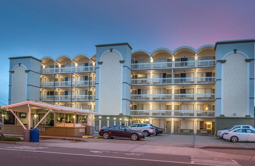Northeast Virginia Beach Hotel | SureStay Hotel by Best Western Virginia Beach Royal Clipper