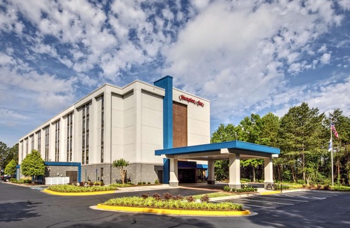 Peachtree Corners Hotel | Hampton Inn Atlanta-Peachtree Corners/Norcross