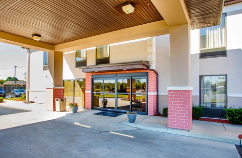 Huber Heights Hotel | Comfort Inn Dayton - Huber Heights