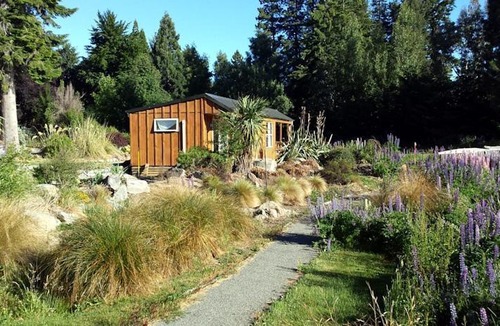 Lake Tekapo Hotel | Lake Tekapo Cottages